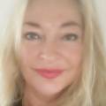 Elegante blondine masseert thuis in Amstelveen